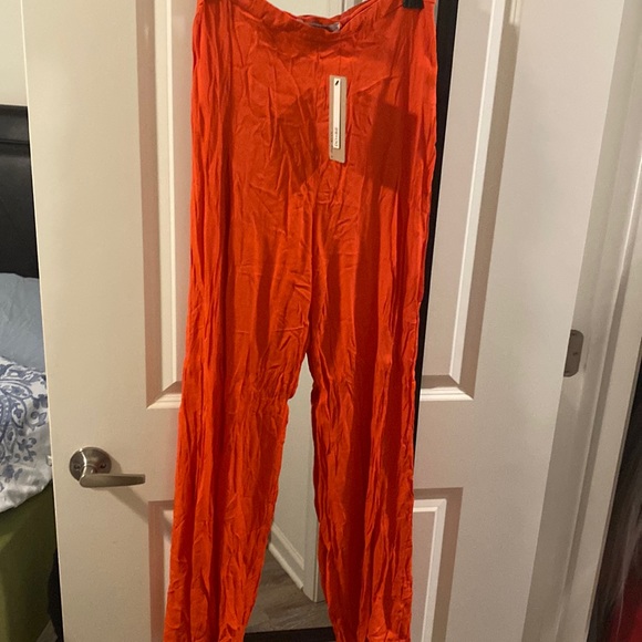 Coral color pants - Picture 1 of 1